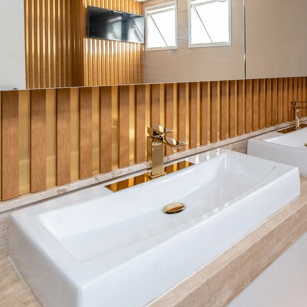 Leader 2.8m Gold Wrapped Quadrant Moulding (120113) 5 Leader 2.8m Gold Wrapped Quadrant Moulding (120113) - Image 3