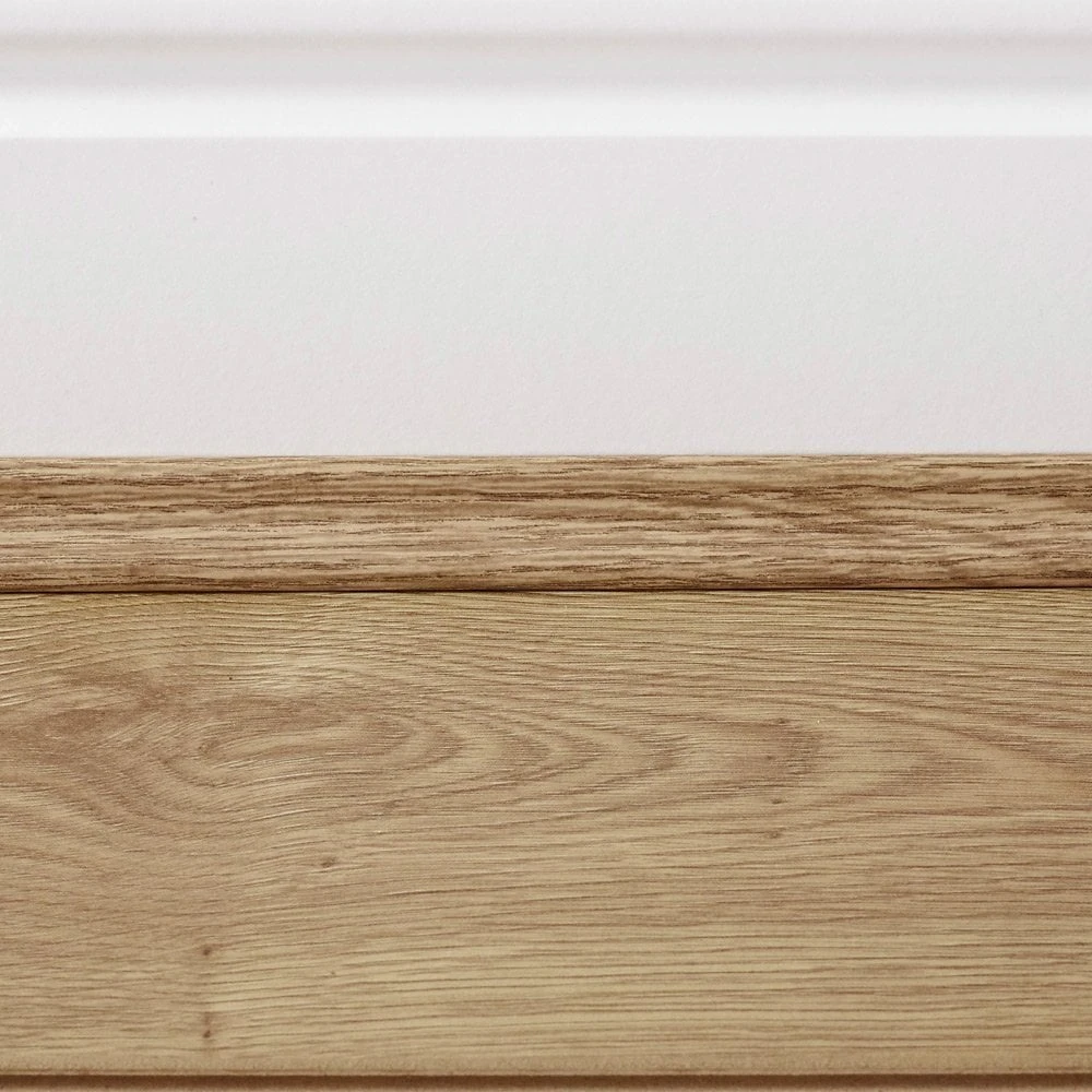 Leader Medium Oak Laminate Scotia Beading (2.4m) 4 Leader Medium Oak Laminate Scotia Beading (2.4m) - Image 3